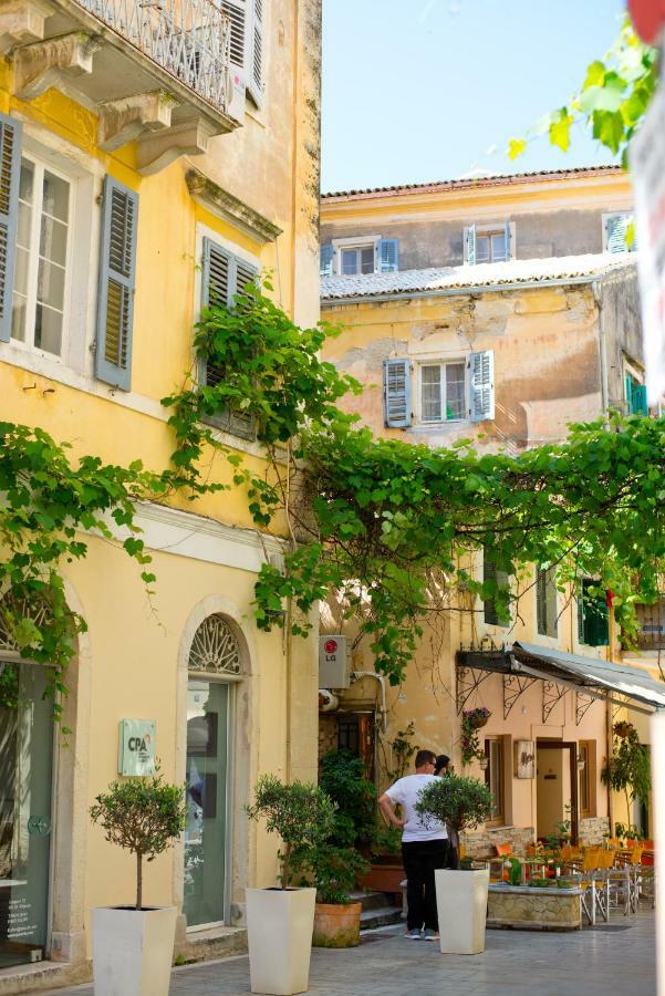 Attic Apartment In Corfu Old Town Centre Bagian luar foto